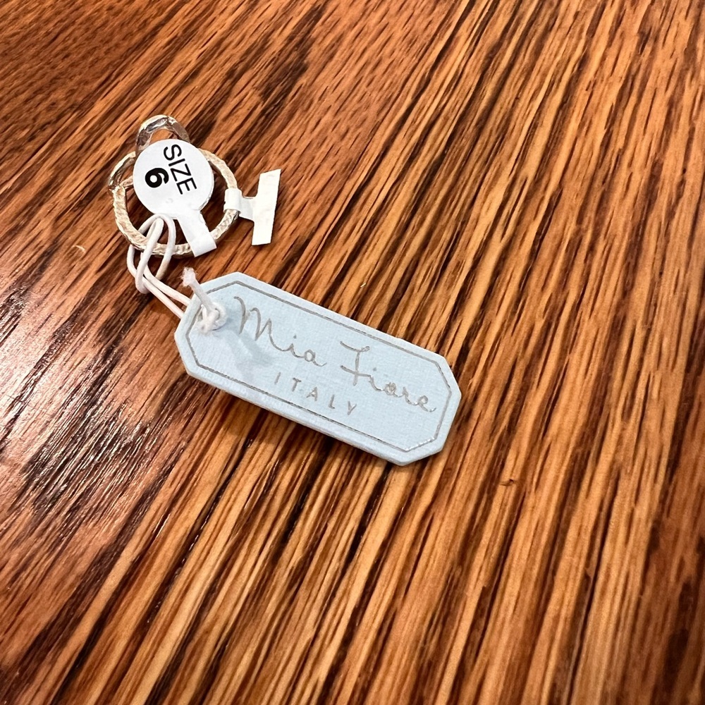 Open Heart Mia Fiore Italian Sterling Silver Ring - Picture 3 of 5